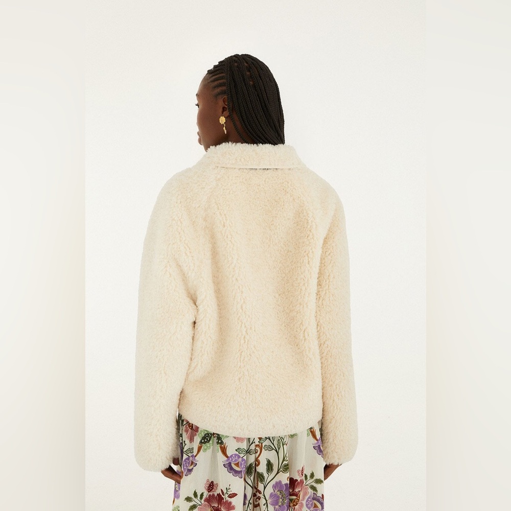 Farm Rio: Cream Rococo Flowers Bomber
Fleece Jacket - Picture 3 of 14
